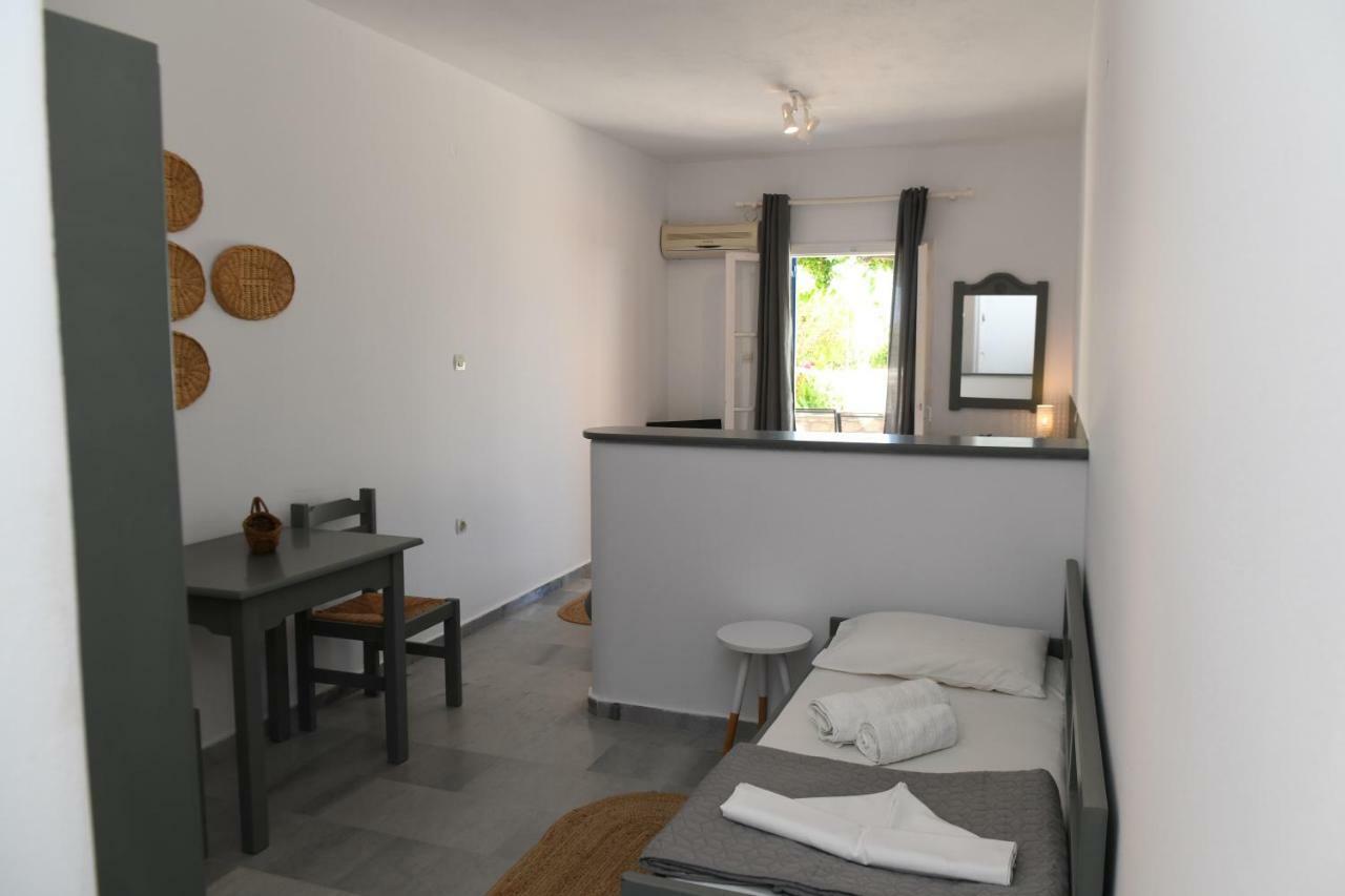Dryades Family Hotel 드리오스 외부 사진